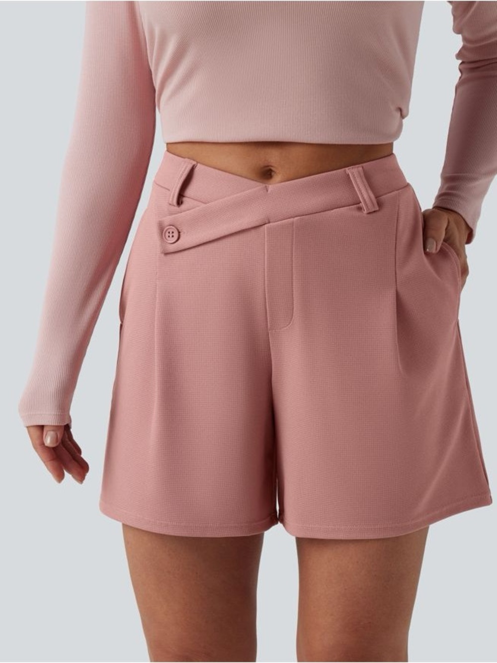 Halara Asymmetric Mid Rise Waffle Work Baggy Shorts 5'' with Pockets small